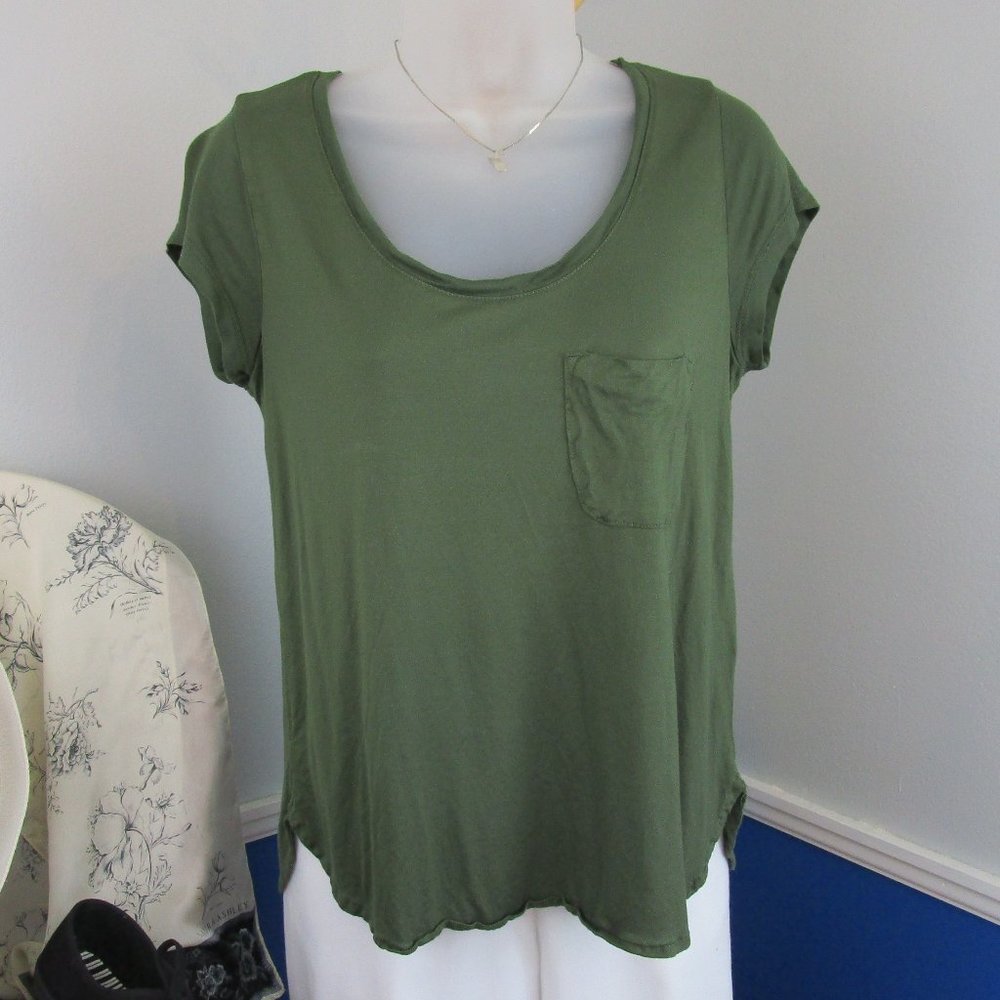H&M Olive Green Crew Neck Pocket T-Shirt